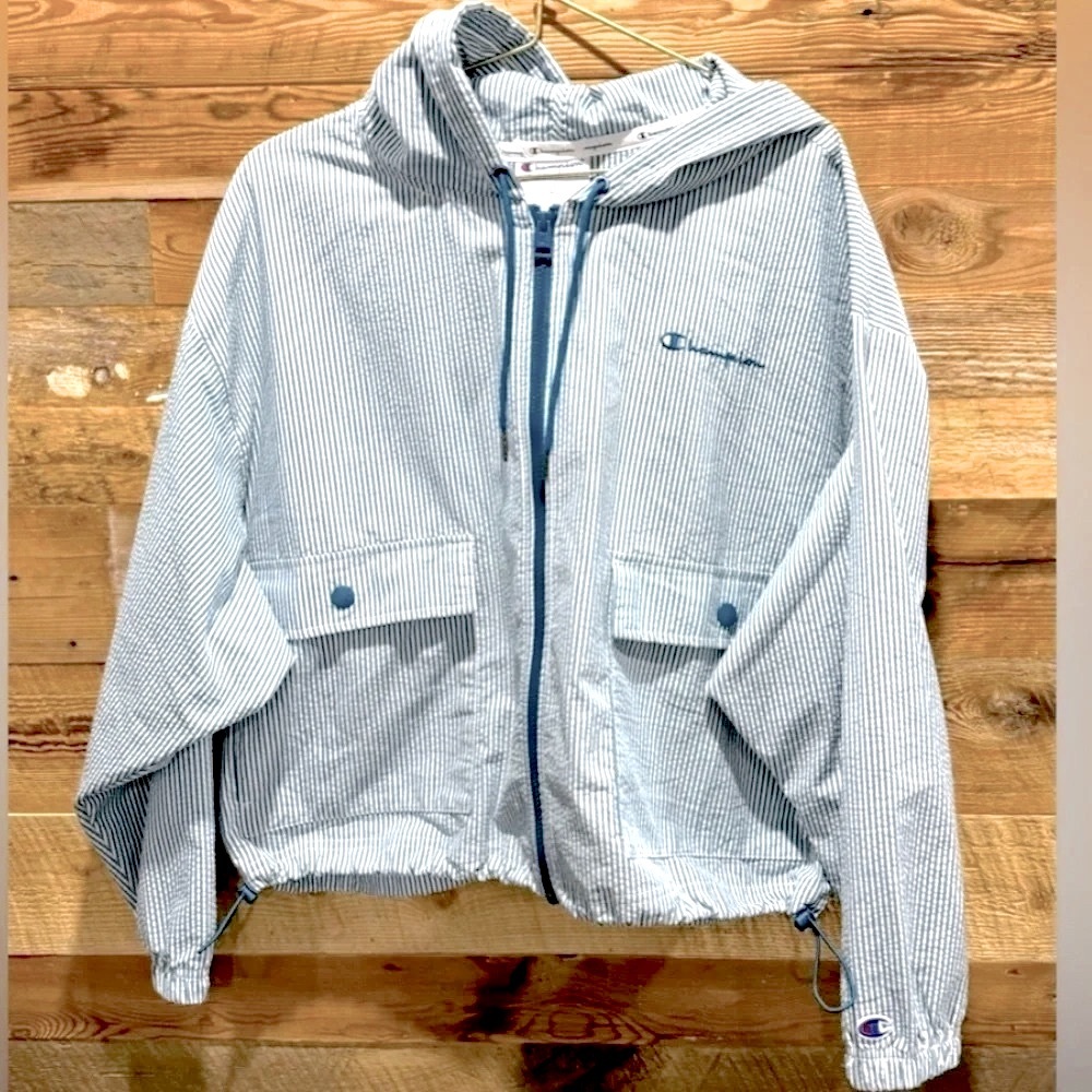 Champion Seersucker blue white striped jacket light crop drop shoulder hood L